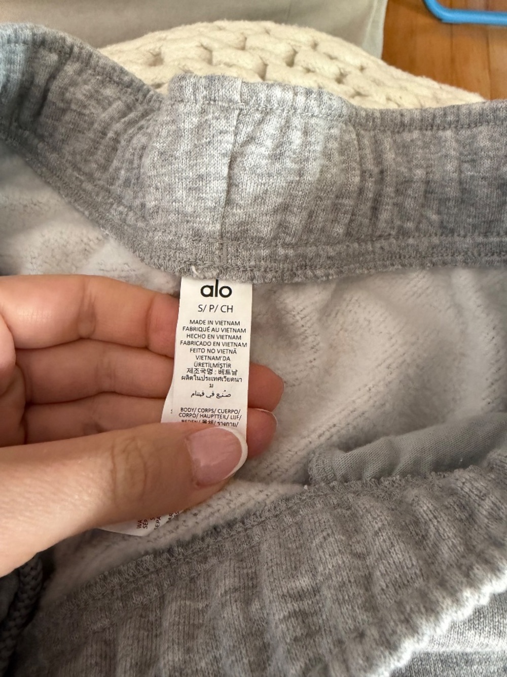 Alo Yoga Lounge Shorts – Heather Grey – Size S - Picture 5 of 5